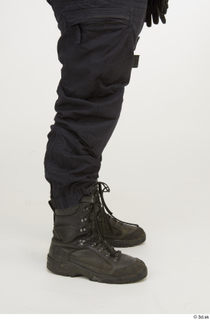 Photos Michael Summers Cop leg lower body 0015.jpg